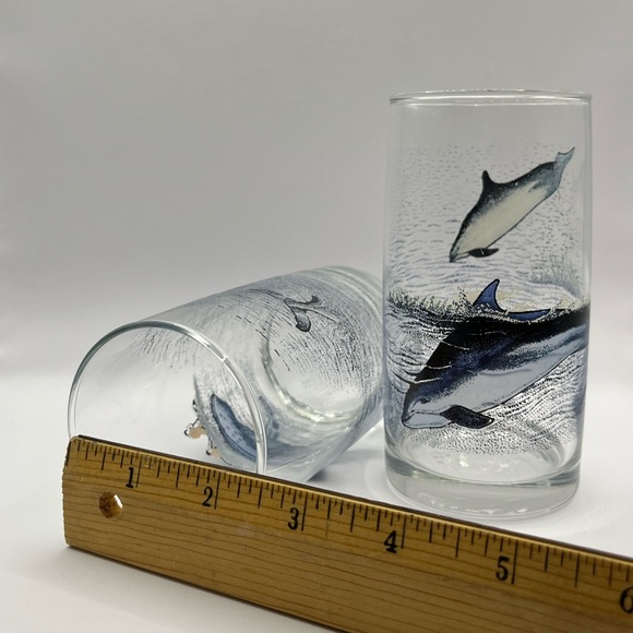 ✨VINTAGE✨ 1989 IRVING OIL LIMITED Glassware [Set of 2] - Picture 14 of 16